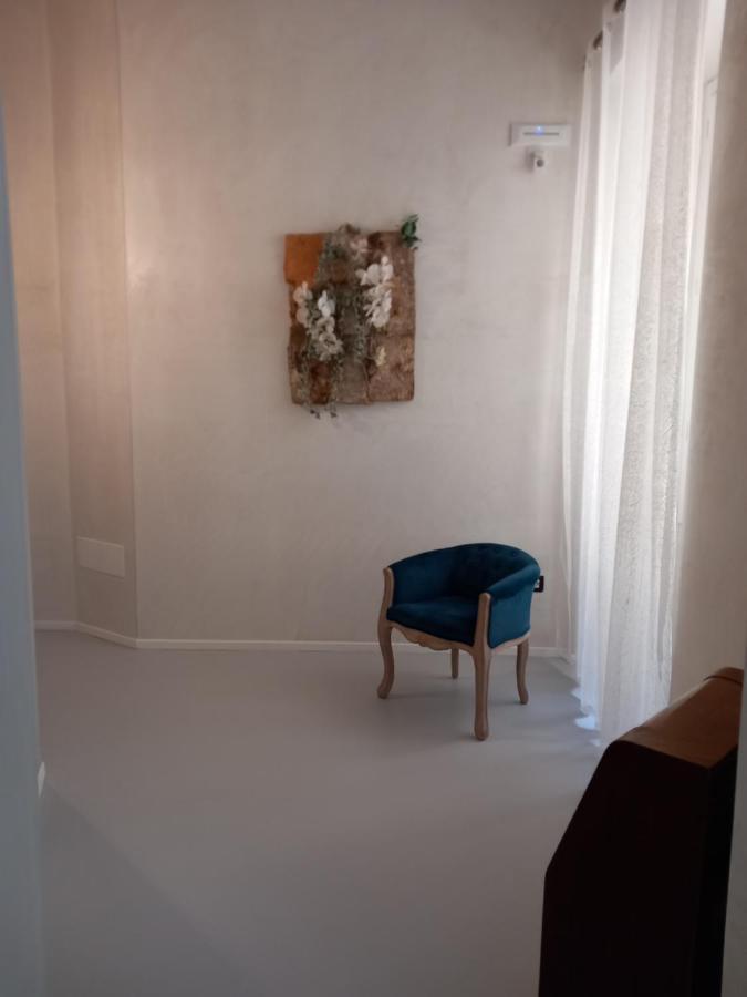 Flower Rooms Cagliari Bagian luar foto
